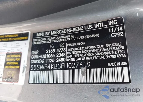 2015 Mercedes-Benz C 300 4Matic/Luxury 4Matic/Sport 4Matic z USA, uszkodzony, nr VIN 55SWF4KB3FU027619